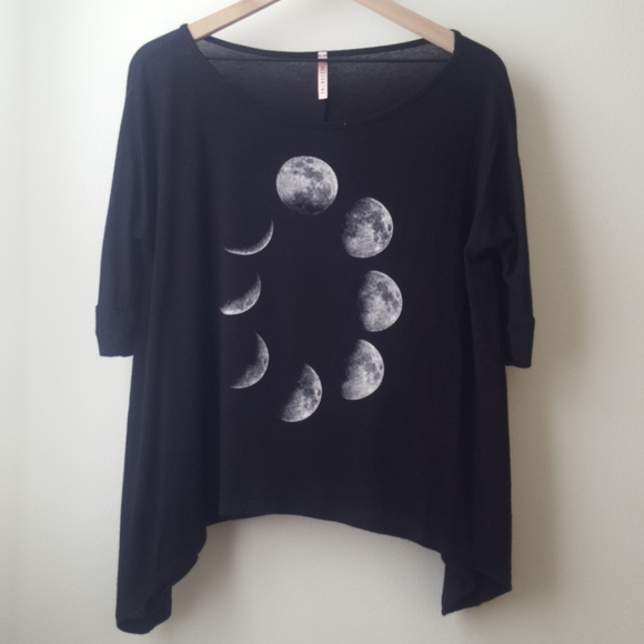Modcloth Tops - Black Modcloth / Mezzanine Moon Phases Top